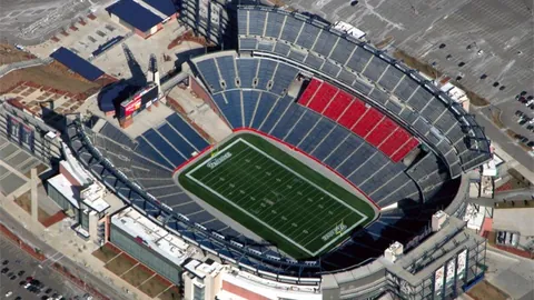 多特蒙德客场败给法兰克福，德甲遭遇三连败困境