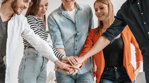 罗梅罗推搡科尔维尔险起冲突，查洛巴与热刺球员发生争执